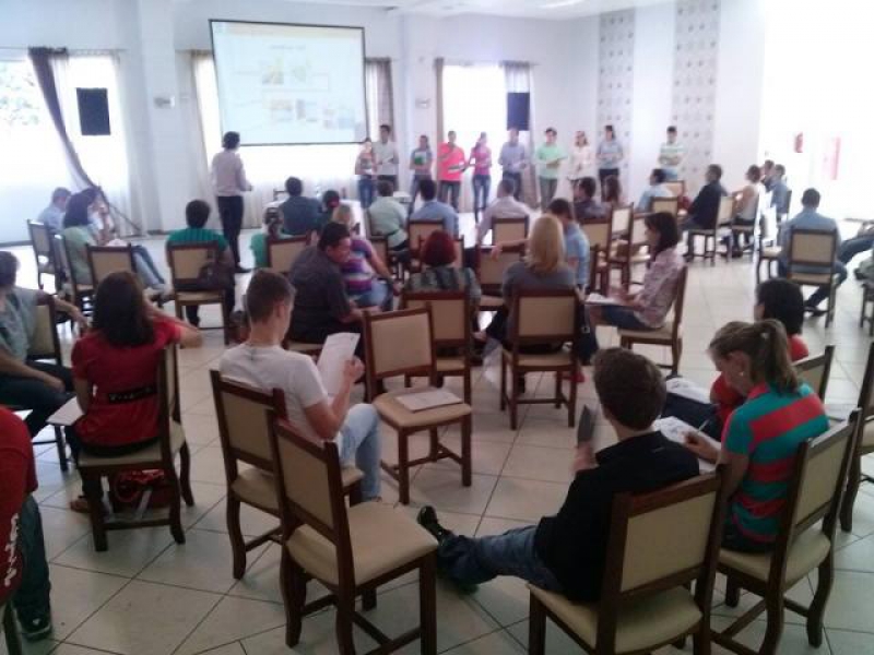 Núcleo dos Mercados da ACISMO participa de encontro regional da Acats