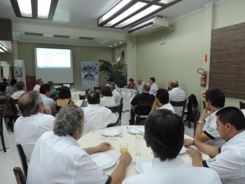 Encontro regional reúne profissionais mecânicos