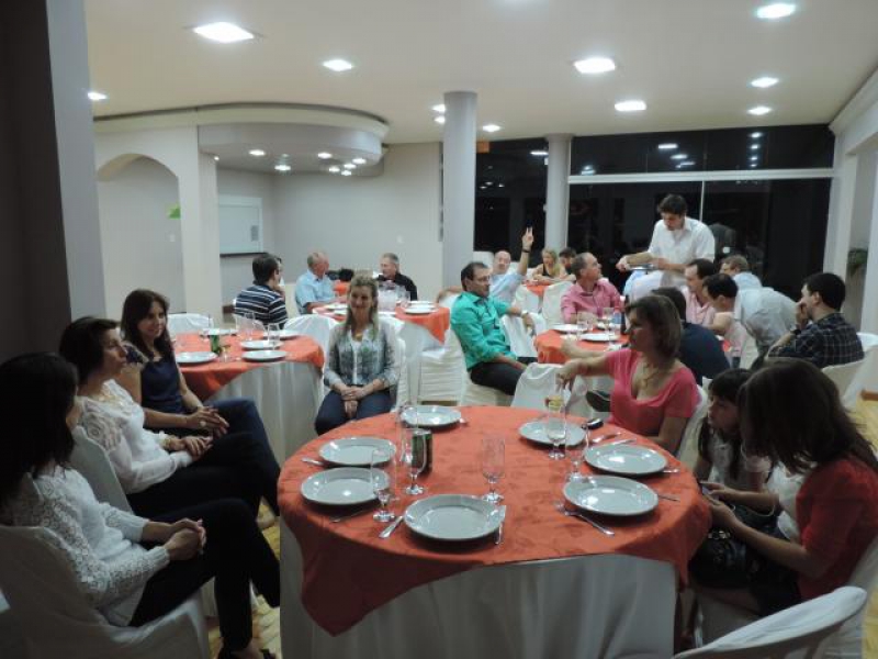 Jantar comemorativo marca Dia do Corretor de Imóveis
