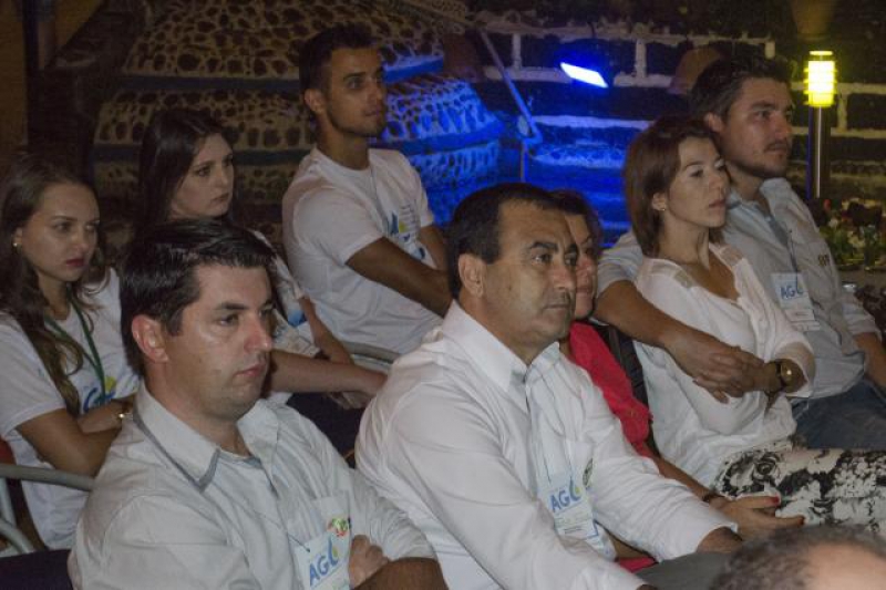 Núcleo Jovem Empreendedor da ACISMO participa de 1ª AGO do CEJESC em 2015