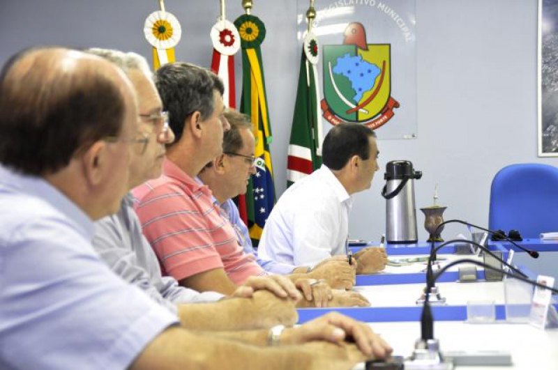 Entidades cobram resposta sobre estacionamento rotativo