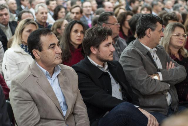 Presidente participa de inauguração da nova sede do Sicoob São Miguel