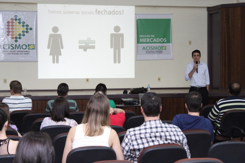 Núcleo dos Mercados realiza palestra