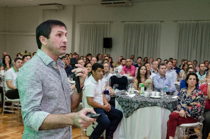 ?Café com Empresários reúne mais de 240 pessoas