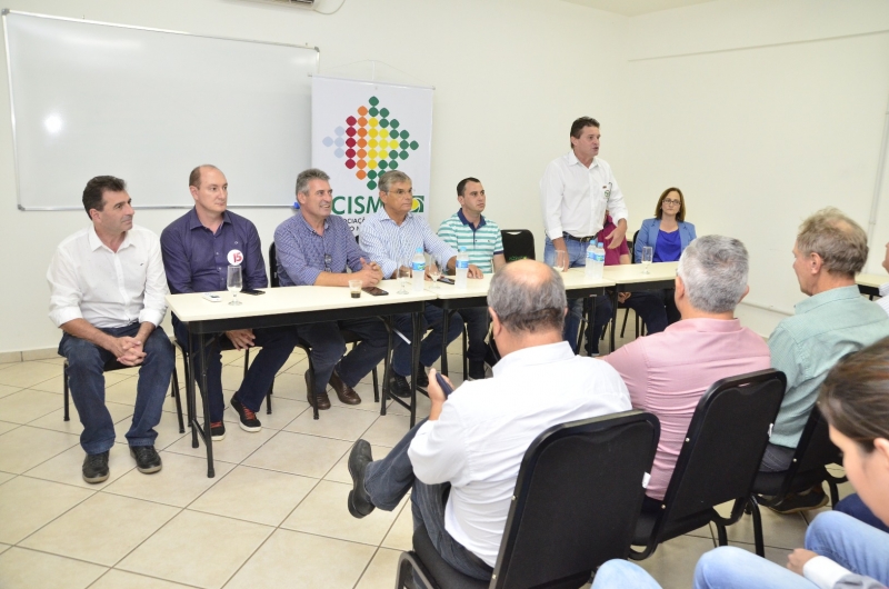 ?Entidades cobram ações a lideranças do PMDB
