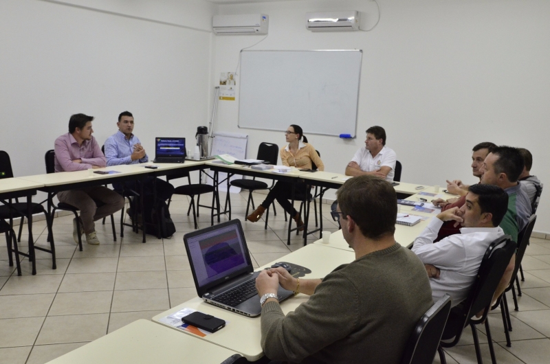 Conselho se reúne para primeira reunião do mês