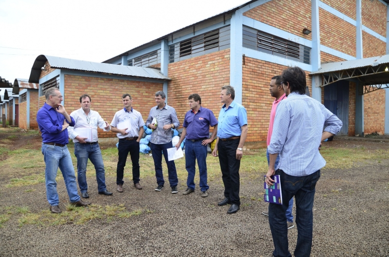 ?Representantes da Acismo e autoridades vistoriam infraestrutura no Parque Rineu Gransotto
