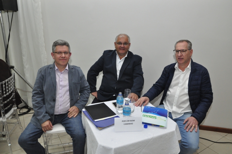 Debate com candidatos a prefeito e vice é realizado em São Miguel do Oeste