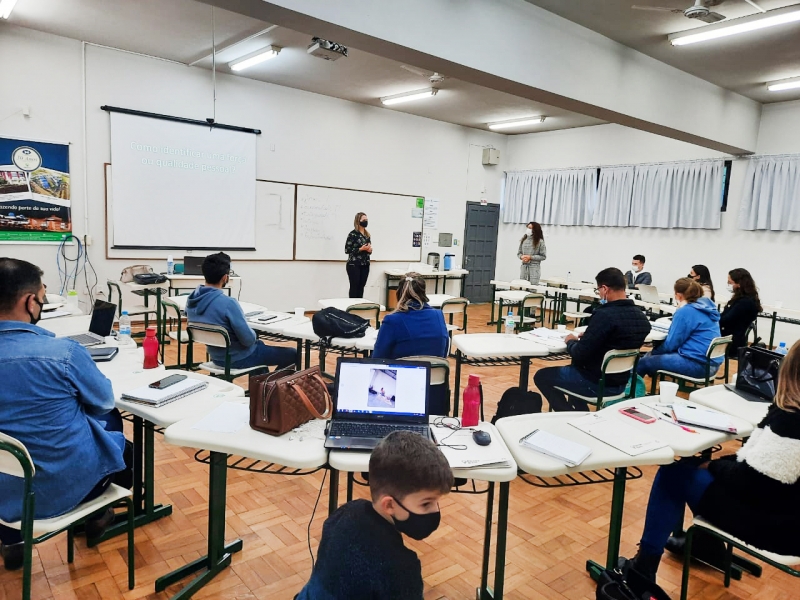 Acismo forma mais uma turma do curso de extensão em parceria com Unoesc
