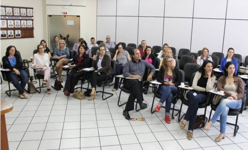 ?Executivo da Acismo participa de reunião técnica em Chapecó