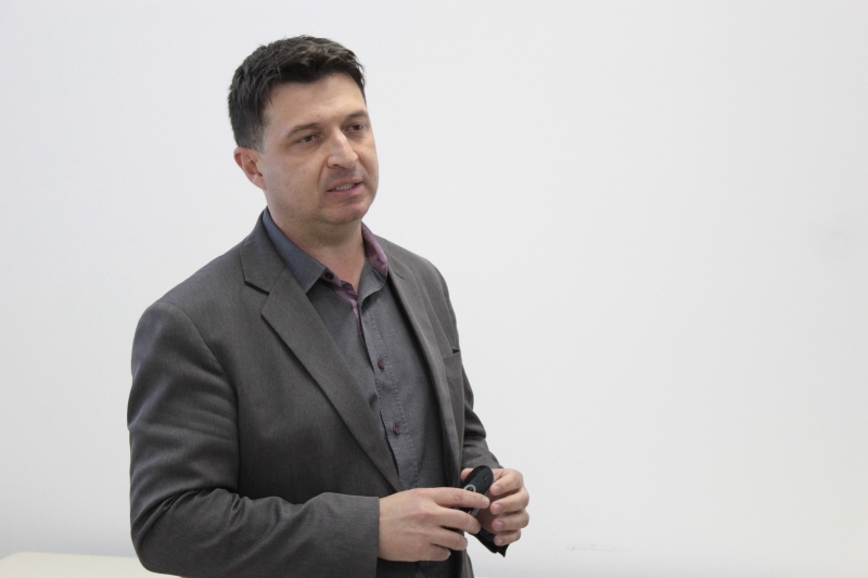Acismo realiza palestra sobre crédito