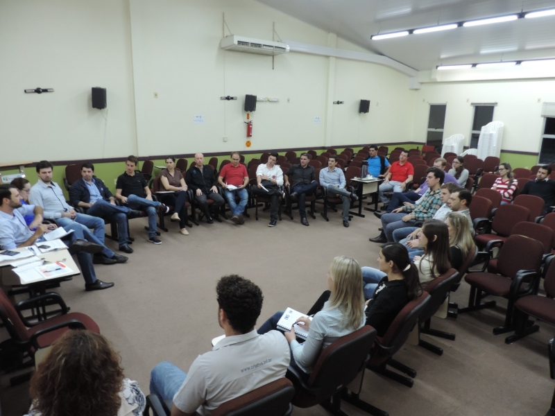 ?Novos nucleados participam de reunião do Jesmo