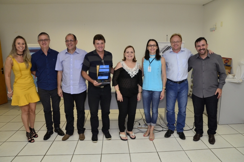 ?Acismo recebe prêmio do Programa de Fidelização da Rede de Parceiros