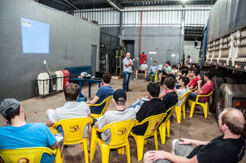 ?Núcleo de Automecânicas promove cursos