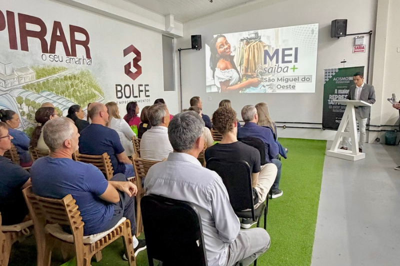 ACISMO recebe oficina MEI Sem Medo sobre os impactos da Reforma Tributária para pequenos negócios