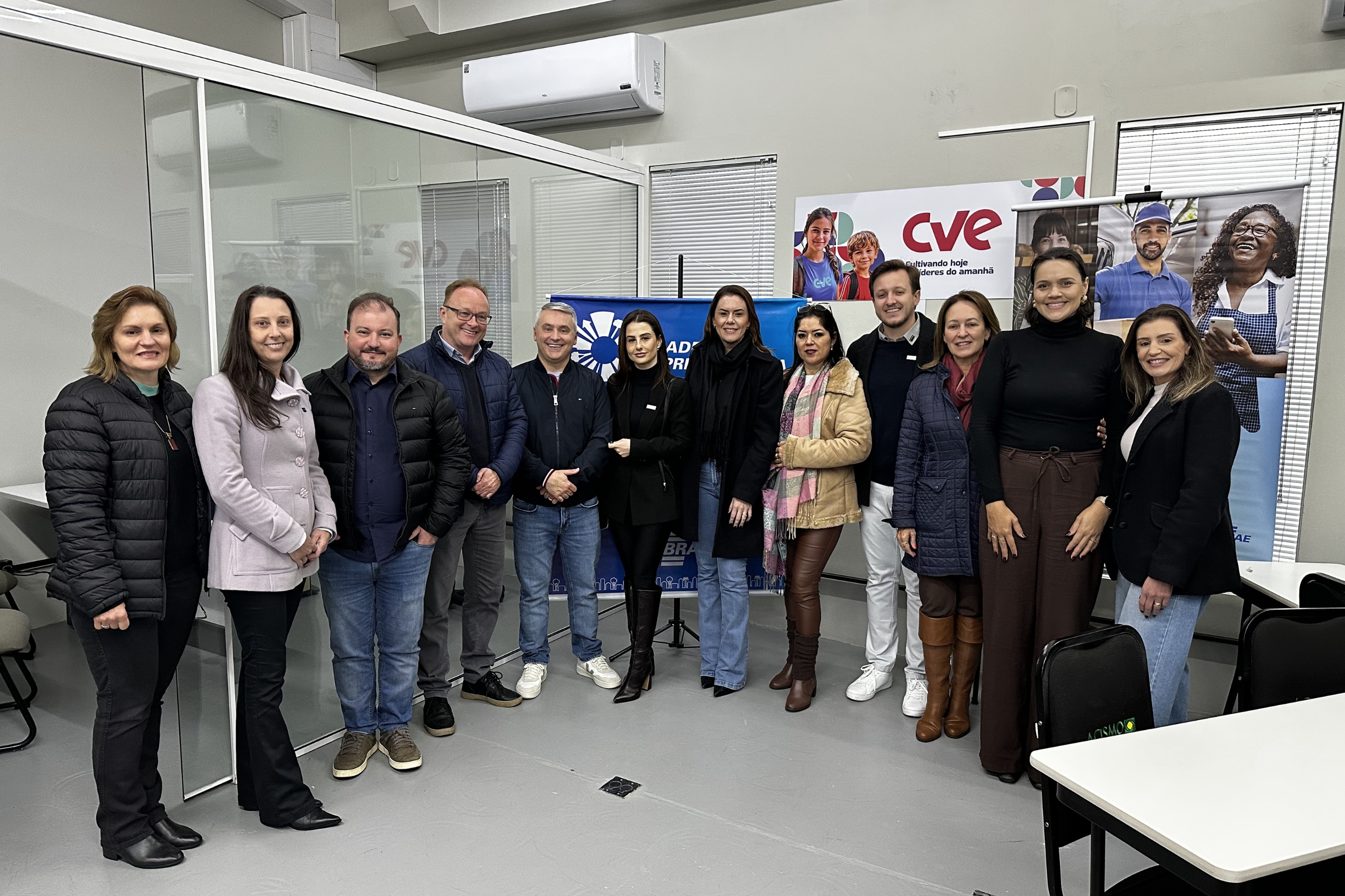 Sala do Empreendedor é inaugurada em São Miguel do Oeste e passa a atender no Coworking da ACISMO