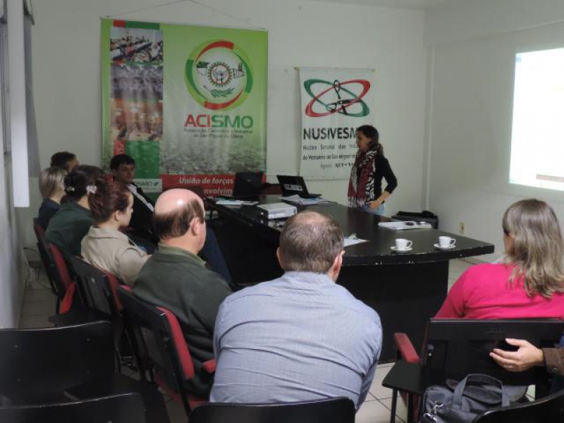 Programa de Consultoria Organizacional é apresentado ao Núcleo das Indústrias do Vestuário